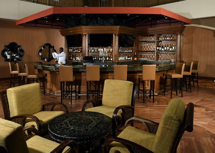Woolley\'S Classic Suites Denver Airport