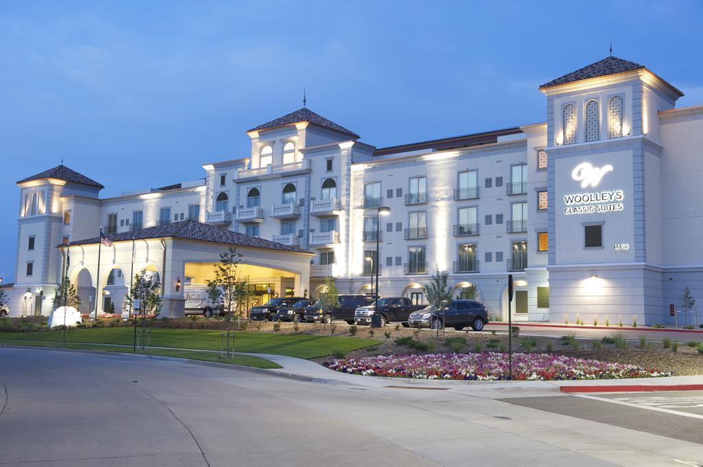 Woolley's Classic Denver Airport 4*