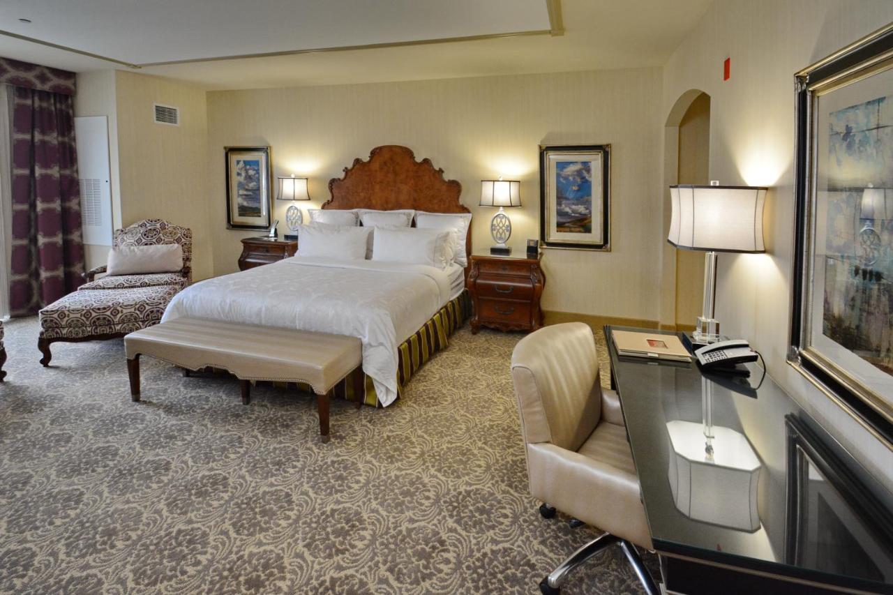 Woolley's Classic Denver Airport 4*