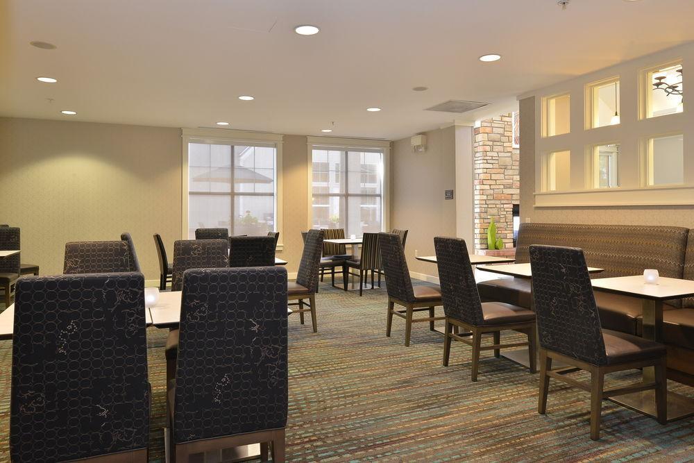 Woolley's Classic Denver Airport 4* Aurora